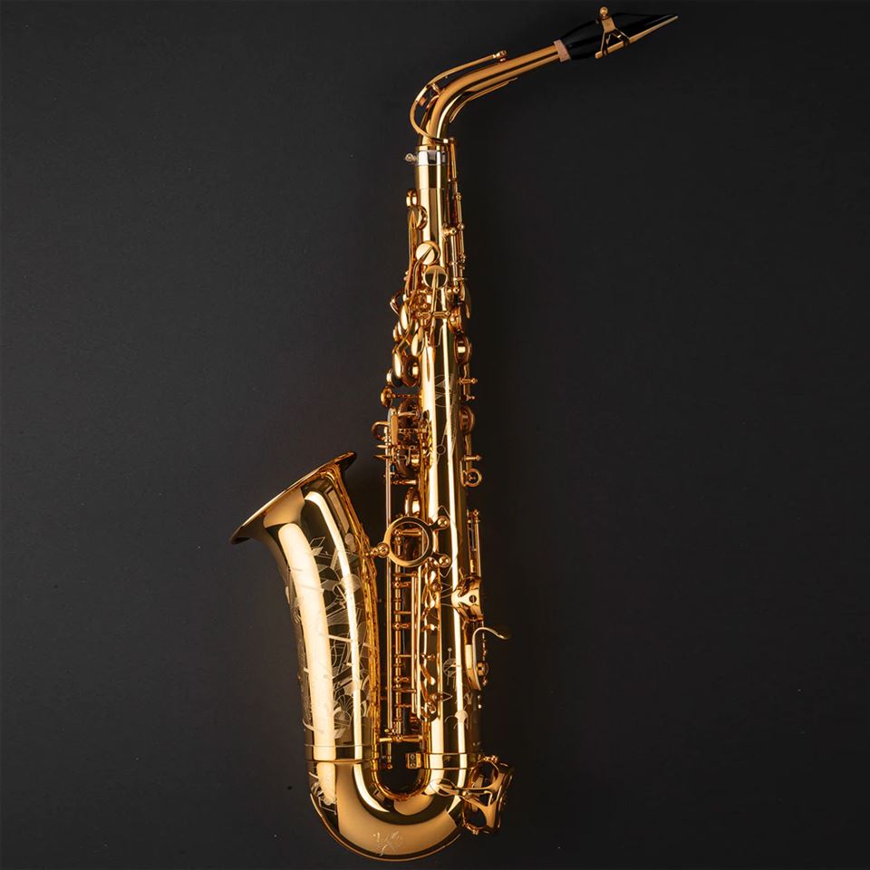 Selmer Paris Signature Alto Saxophone Gold Lacquer