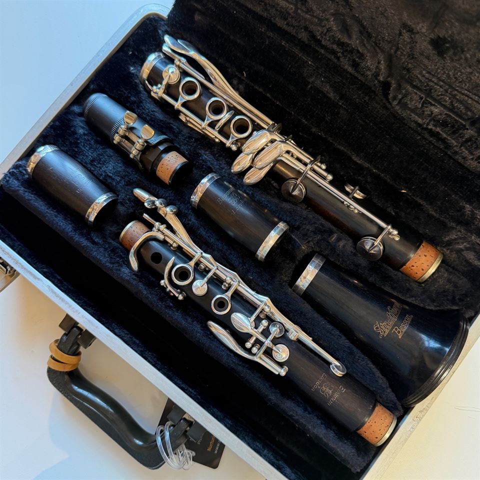 CON1473 Besson London Clarinet